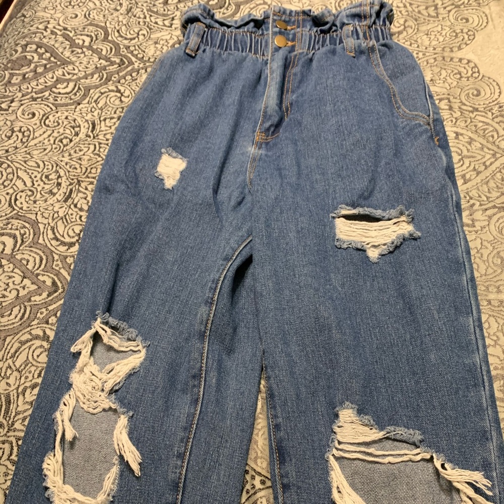 high rise bagged mom jeans